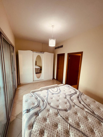 sdam-studiiu-na-dubai-marine-big-7